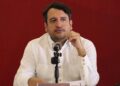 EU retira visa a Andy López Beltrán; acusa que la medida es “politiquería” y Sheinbaum denuncia injerencia