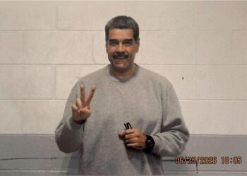 Nicolás Maduro publica fotos desde una cárcel de Nueva York y afirma que sigue “firme”