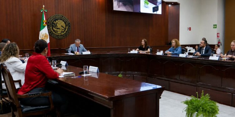 Rocha Moya se separa otra vez de la gubernatura; Congreso de Sinaloa prepara relevo