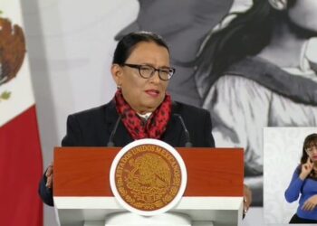 Sheinbaum no encabeza la mañanera por fuerte gripe; Rosa Icela Rodríguez toma la conferencia