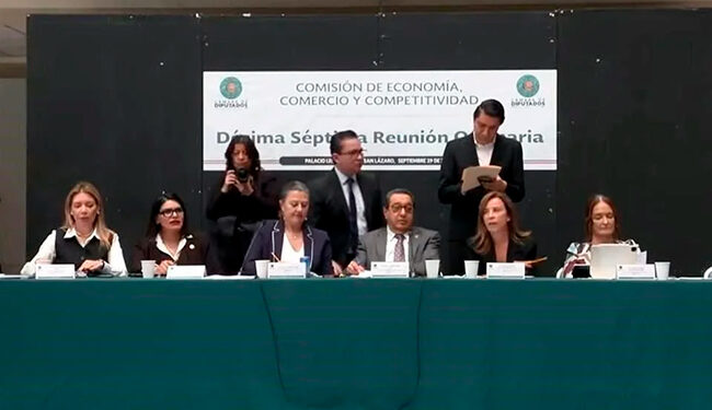 “Ley Antimemes”: diputados avalan reforma a derechos de autor con multas millonarias