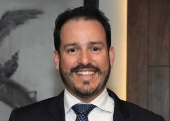 Exsecretario de Economía de Sinaloa lleva a tribunales bloqueo de sus cuentas