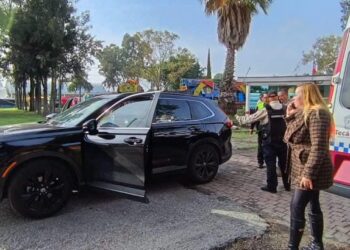 Atacan a balazos a asesor cercano a la alcaldesa de Tecámac; su chofer también resulta herido