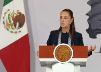 La Mañanera de Sheinbaum: diésel, celulares en escuelas, economía y reunión con Maru Campos