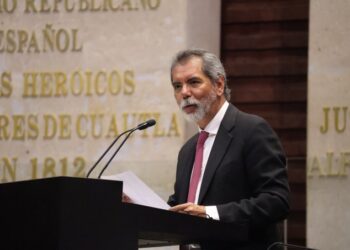 Édgar Amador defiende estrategia fiscal y asegura que la deuda es sostenible