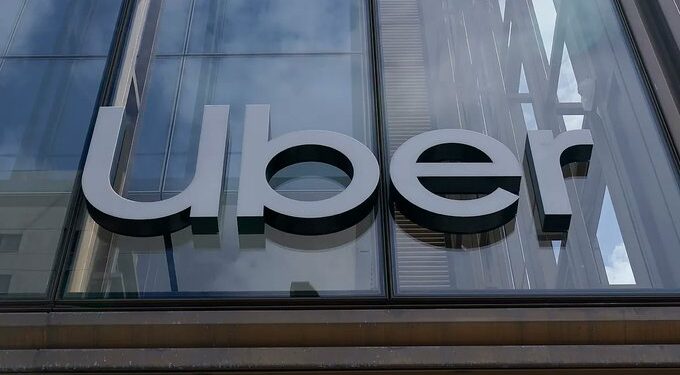 Uber anuncia reestructura mundial con recorte de 10% de su plantilla