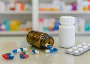 Alertan por venta ilegal de medicamentos e insumos médicos tras robos reportados a Cofepris