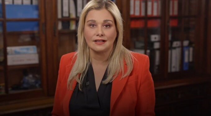 Gobernadora de Chihuahua pide a la SCJN mantener ley contra intervención criminal en elecciones