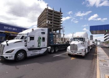 Transportistas convocan a paro nacional indefinido; exigen seguridad y alivios fiscales