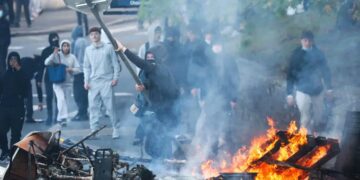 Protestas estudiantiles en Francia dejan 504 detenidos y 48 policías heridos