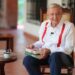 AMLO reaparece y dedica su nuevo libro “Pueblo” a Claudia Sheinbaum