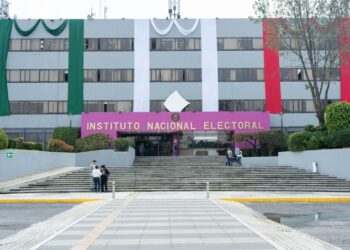 Evacúan sede del INE en CDMX por fuga de diésel; suspenden actividades presenciales