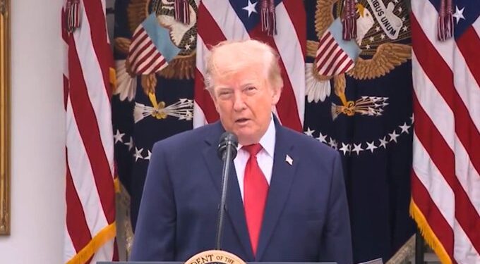 Trump asegura que conoce la ubicación de los cárteles y advierte sobre ataques terrestres