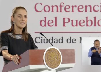 Sheinbaum informa sobre combate al huachicol, reducción de deuda de Pemex y mejoras salariales en el IMSS