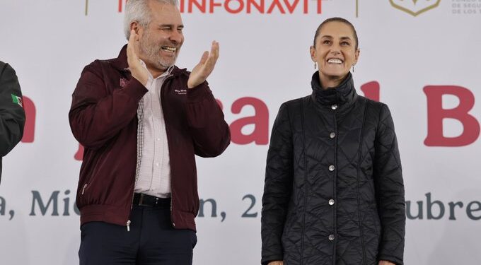 Sheinbaum exige cero corrupción en instituciones públicas y destaca programas de vivienda y salud