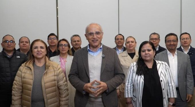 Rechazan trabajadores del IMSS aumento salarial y exigen una nueva propuesta