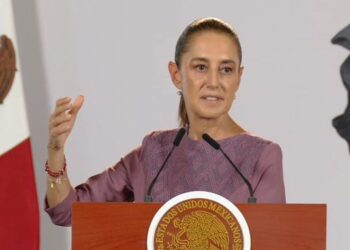 Ayotzinapa, IMSS y Felipe Calderón: los temas que abordó Sheinbaum en la Mañanera