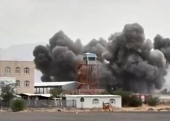 Ataques en aeropuertos de Arabia Saudita encienden las alertas para mexicanos.