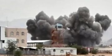 Ataques en aeropuertos de Arabia Saudita encienden las alertas para mexicanos.