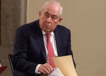 Renuncia de Leonel Cota: Sheinbaum busca evitar señalamientos por cargo de su hijo