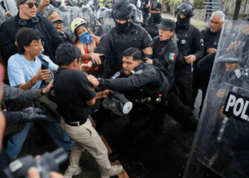 Sheinbaum pide a Lemus aclarar detenciones y uso de la fuerza en protesta por agua contaminada
