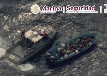 Marina y Guardia Costera de EU decomisan 1.2 toneladas de presunta cocaína frente a Oaxaca