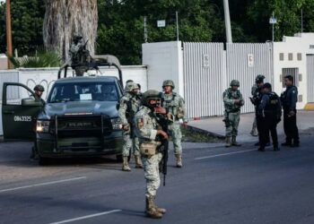 Cinco cateos en Sinaloa llevan a la detención de siete personas vinculadas a “Los Rugrats”