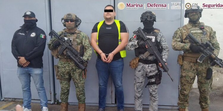 Capturan a presunto operador del Cártel de Sinaloa investigado por homicidio y tráfico de personas